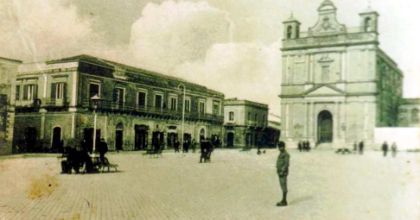piazza-primi-del-900-altra